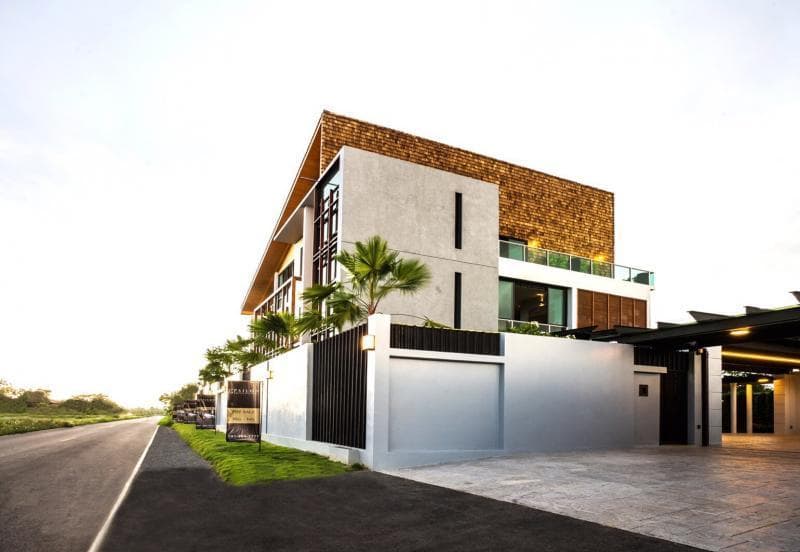 Epsilon Private Residence