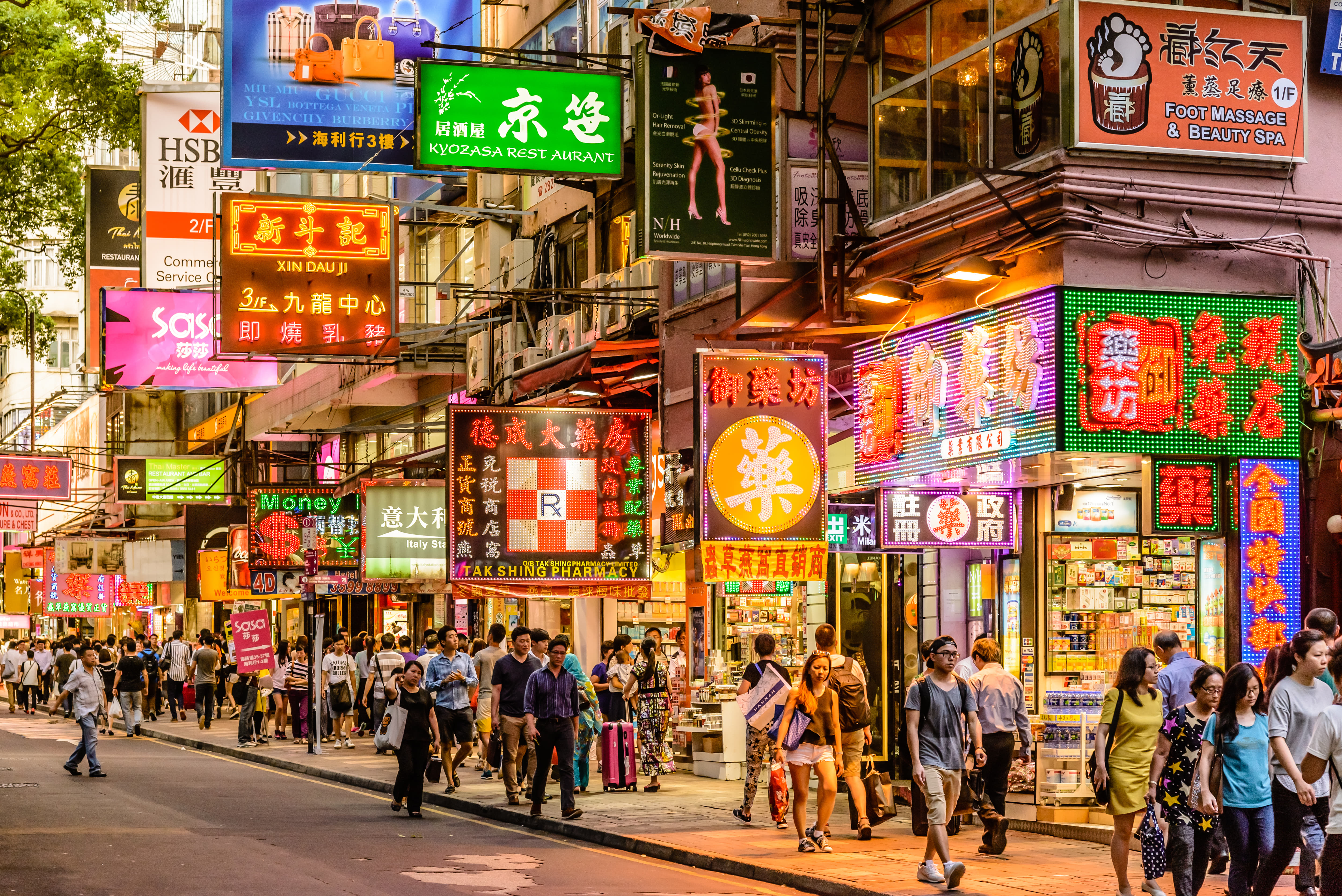 25 Markets in Hong Kong That Every Shopaholic Would Devour