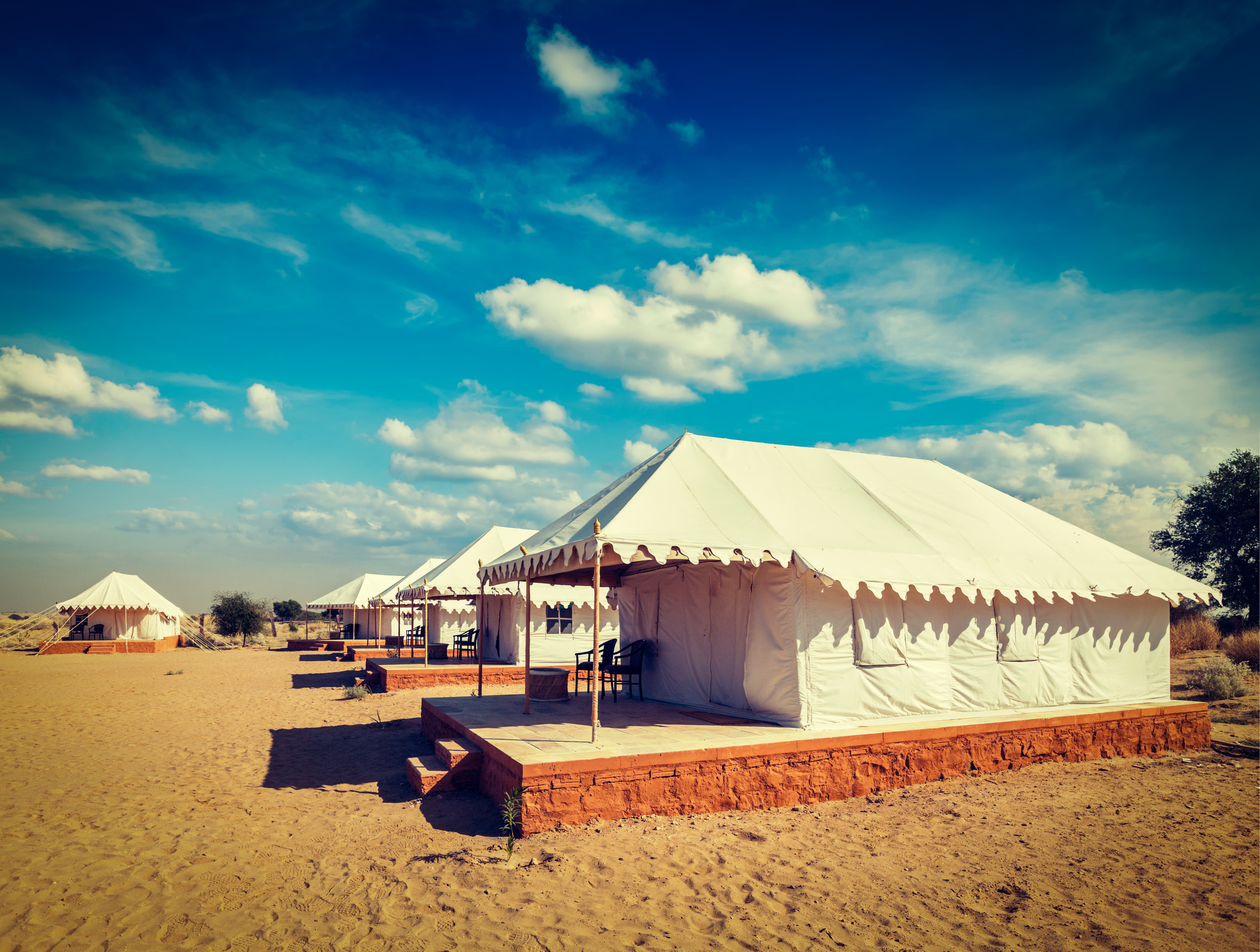 25 Luxury Camps in Jaisalmer, Book Now & Get Upto 50% Off