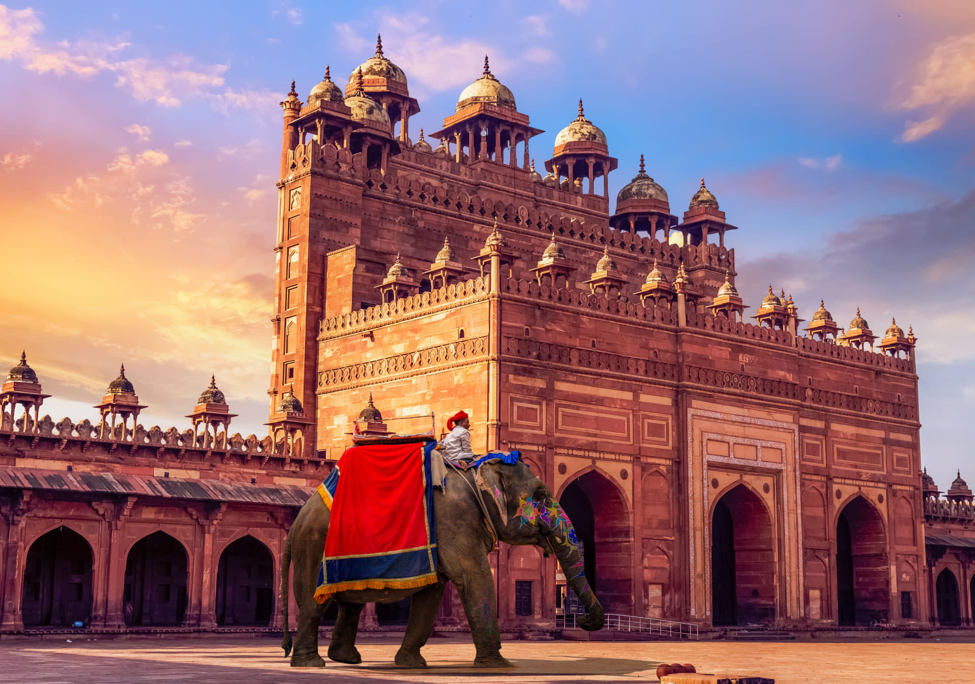 25 Places to Visit Near Agra For A Weekend Trip In {{year}}