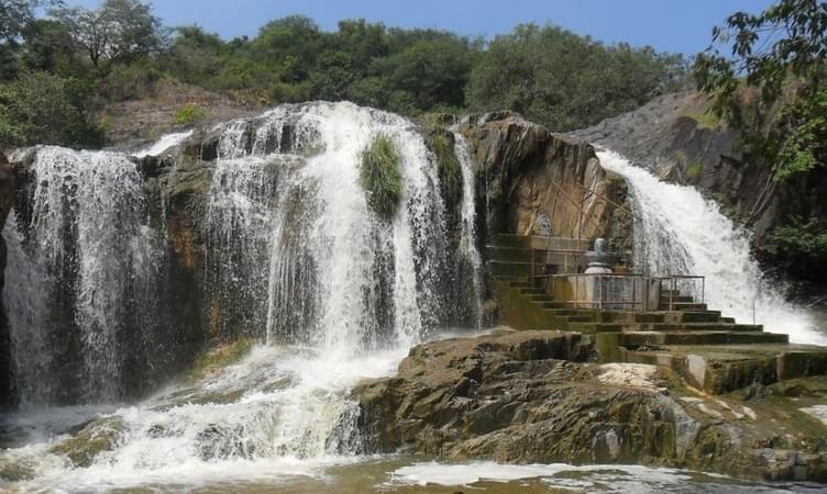 Kaigal Falls (225 km from Chennai)