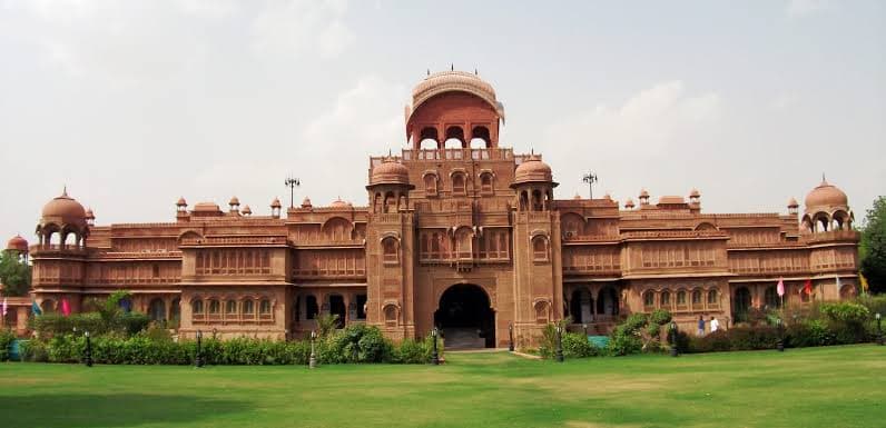 Ajmer (16 Kms from Pushkar)