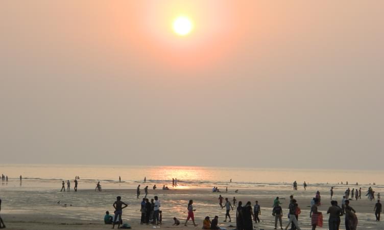 Aksa Beach (175 Km From Pune)