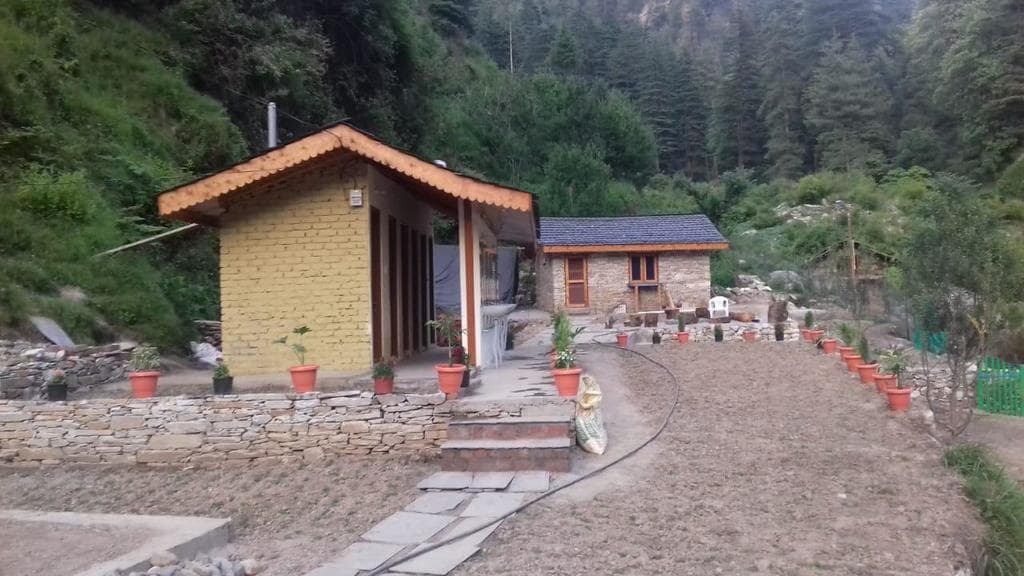 Pocket Friendly Camping Experience in Jibhi