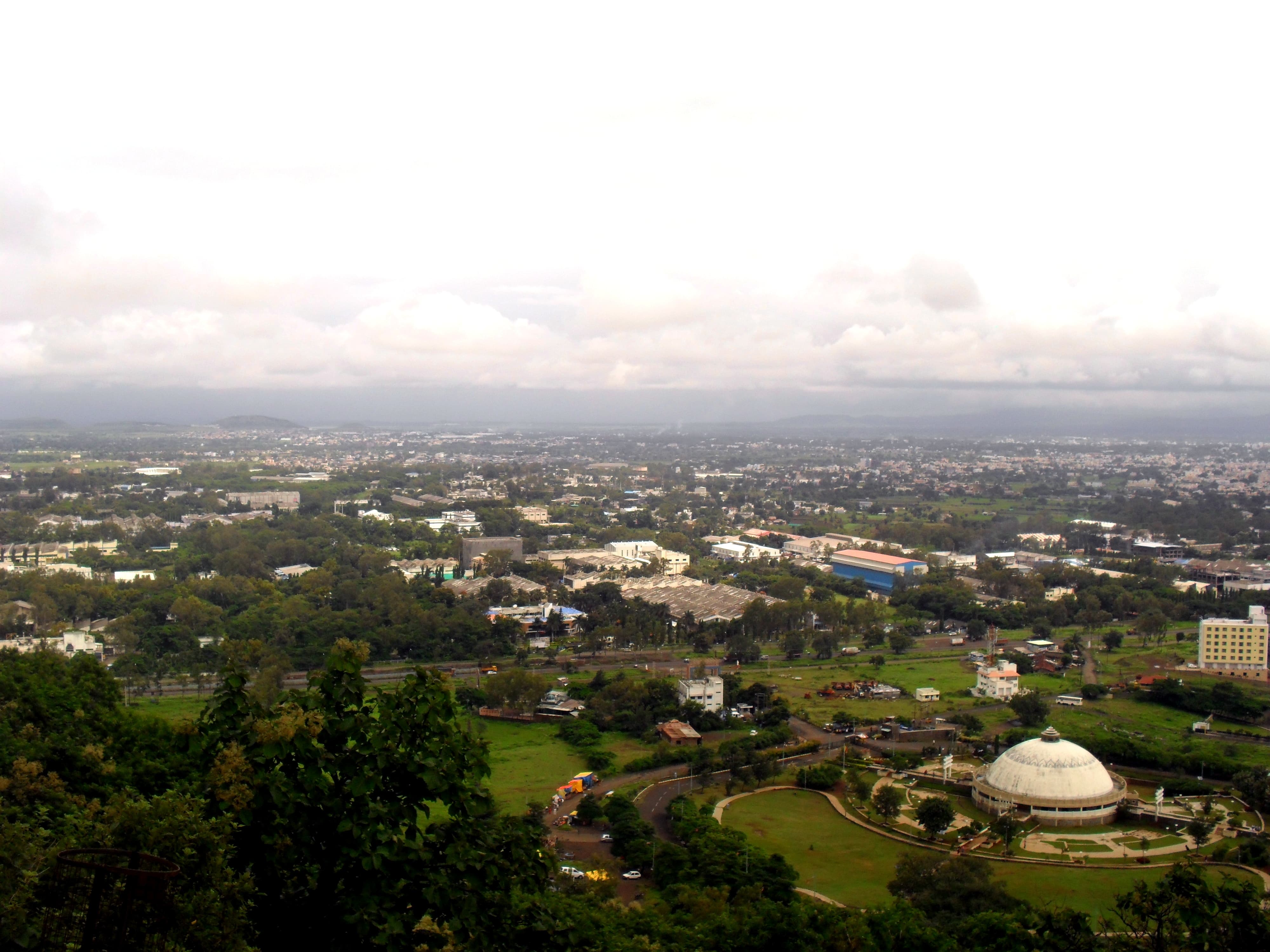 Nashik (167 km from Mumbai)