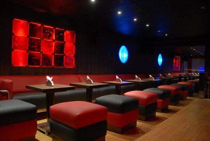 H20 - The Liquid Lounge