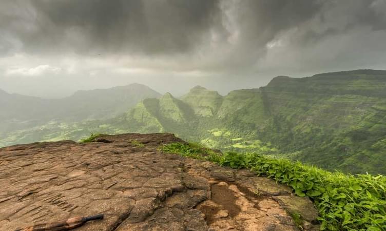 Matheran (100 Km From Mumbai)