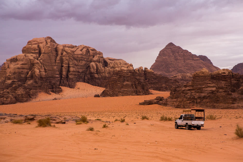 4X4 Adventure into the Vast Desert of Wadi Rum
