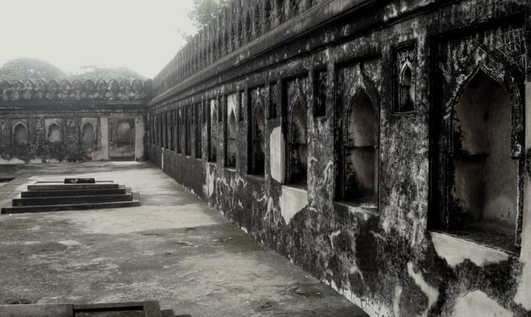 Jamali Kamali Tomb and Mosque