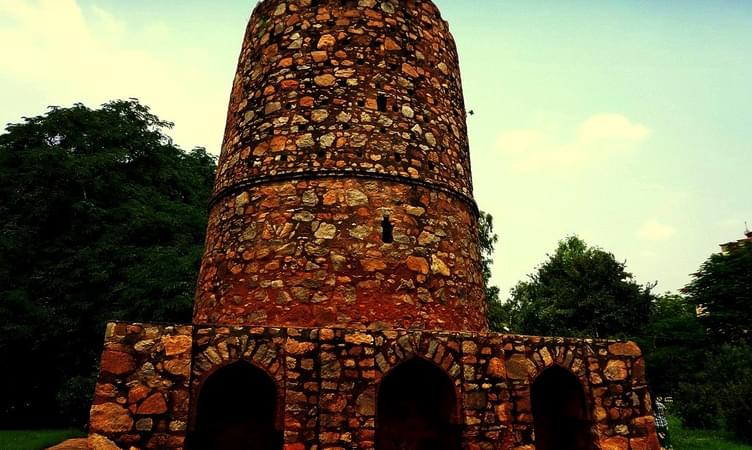 Chor Minar, Hauz Khas