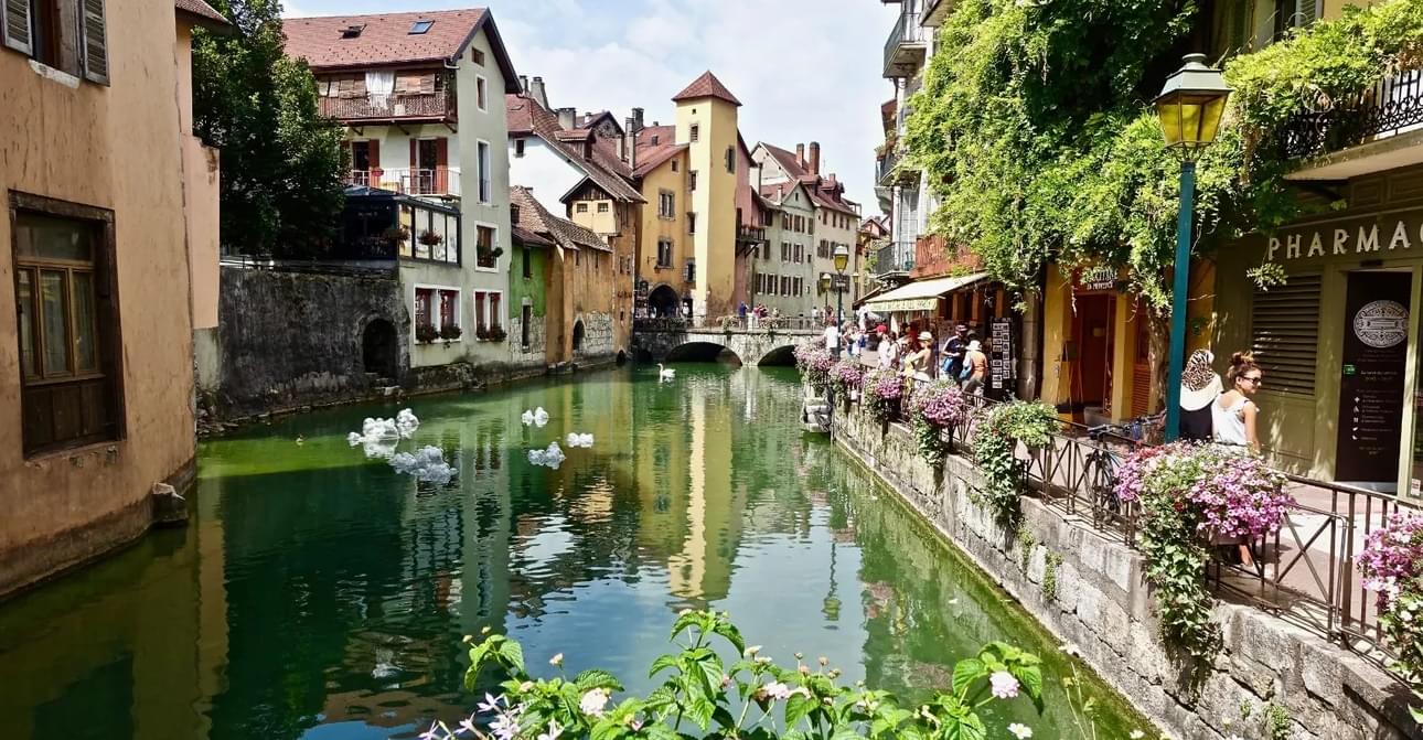 Annecy Half Day Tour from Geneva | Book Now & Save 40%