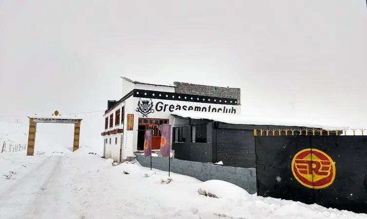 Moustache Kaza Homestay