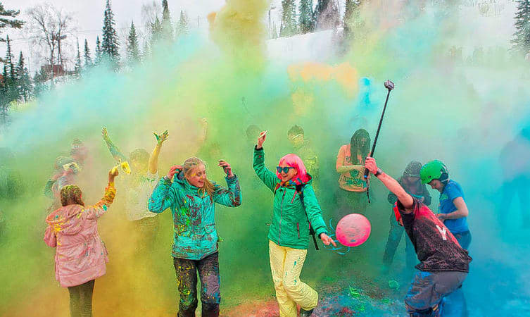 Bollyboom Holi Bash Pune 2020 at Amanora Mall