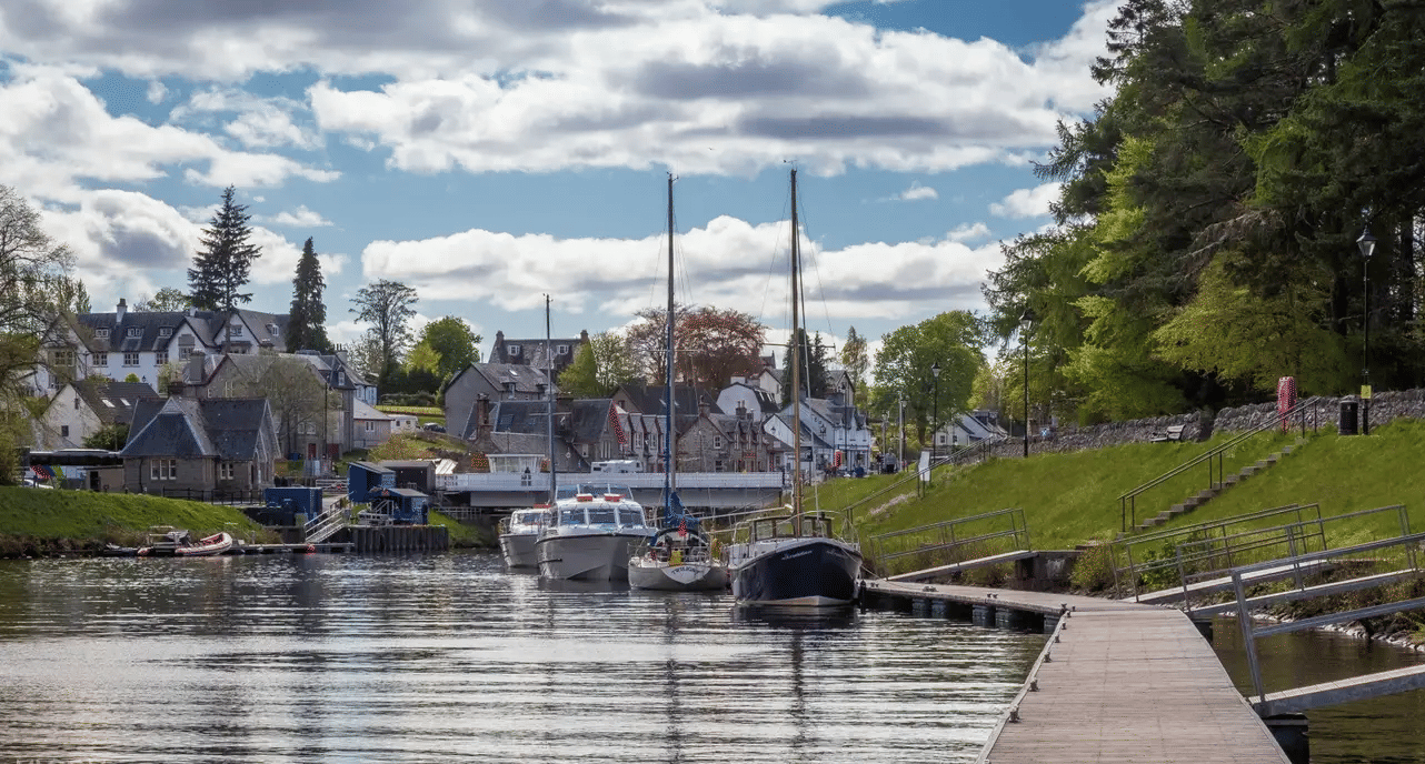 Loch Ness Tour from Edinburgh, Book Now @ Flat 9% off