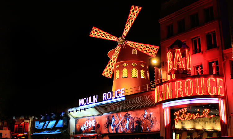 Moulin Rouge Show with Champagne