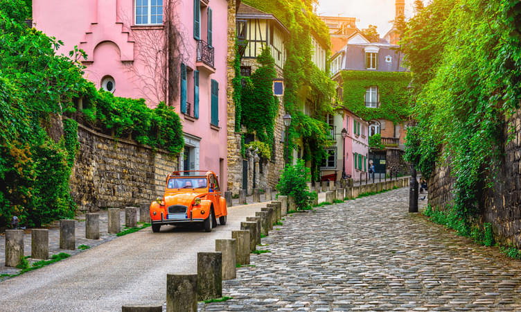 Take a Self-Guided Tour of Montmartre