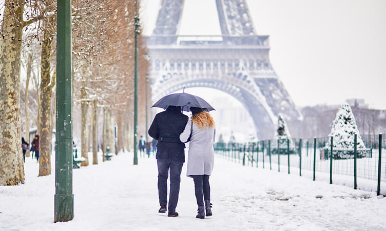 Have a Romantic Valentine's Day In Paris