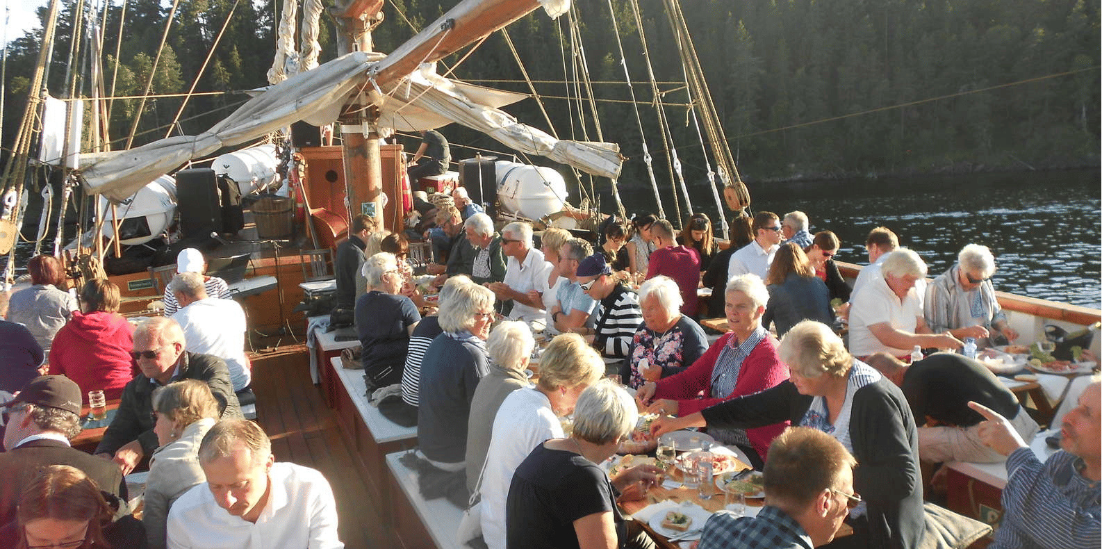 Oslo Fjords Evening Buffet Cruise, Book @ Flat 19% off