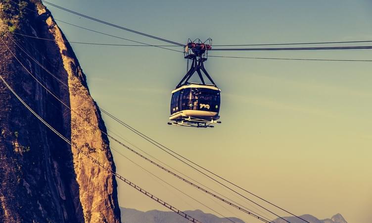 Enjoy Thrilling Cable Car Ride At Matterhorn