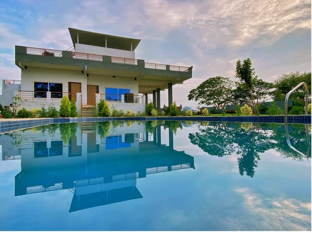 Villa De Casa, Bhopal | Get up to 23% off