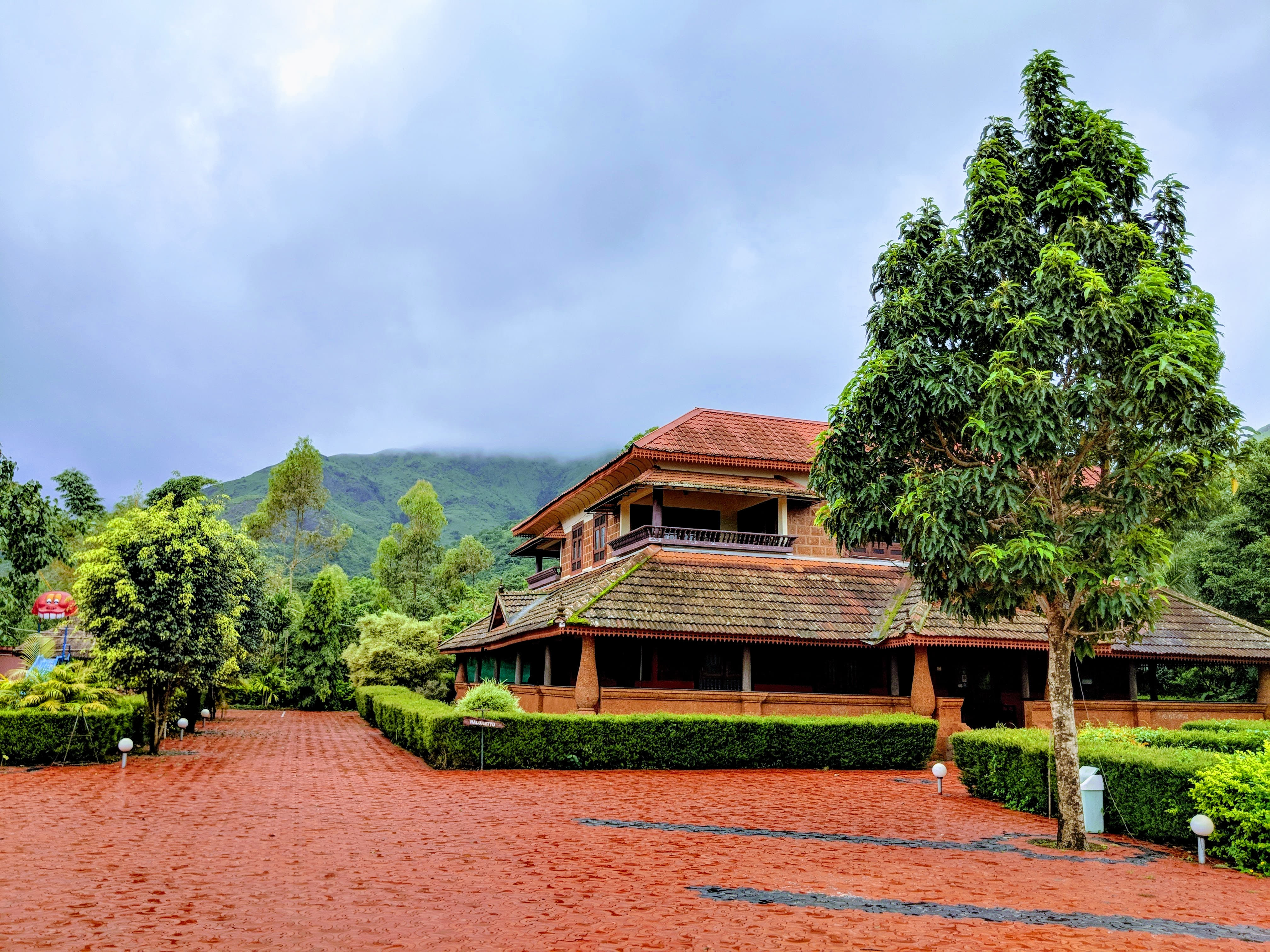 25 Wayanad Resorts for Family {{year}} | Book & Get Upto 35% Off