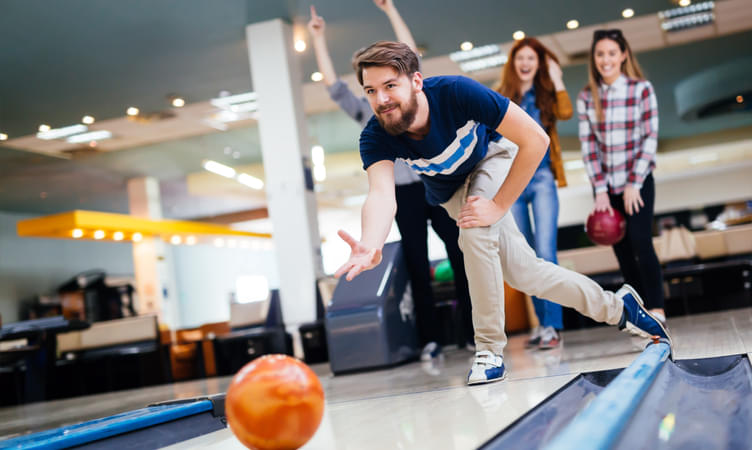 Bowling in Mumbai @ ₹350 Only | Book Online & Save 30%