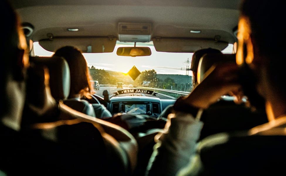 Corbett to Delhi Transfers Flat 23% off