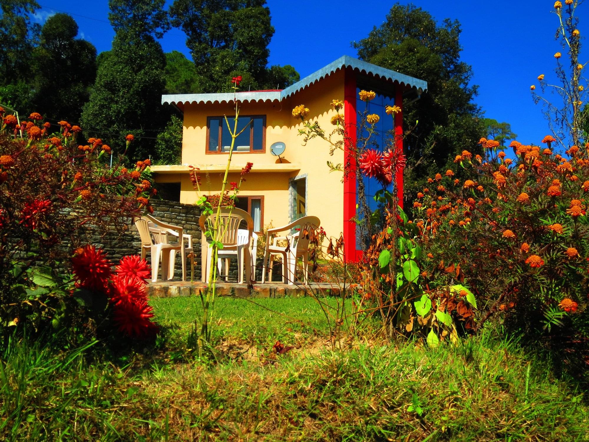 Himalayan View Cottage Stay in Kausani Flat 30% off