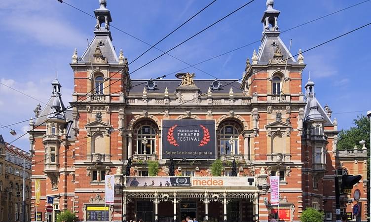 Experience the Nederlands Theater Festival