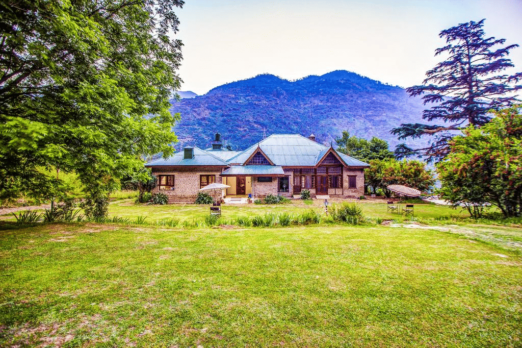 Heritage Farm Villa Stay in Manali | Staycation