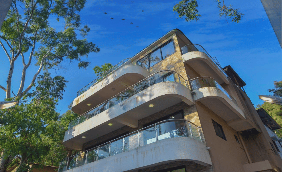 Villa with Private Pool in Panchgani