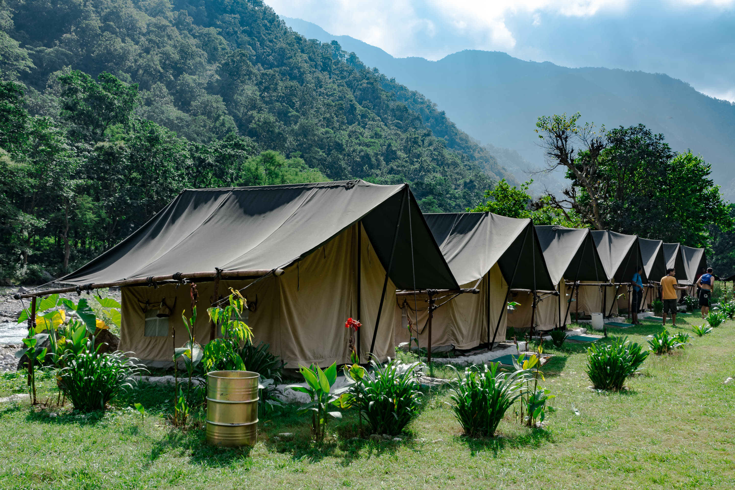 10 Luxury Tents in Rishikesh: {{year}} (Location, Amenities & Price)