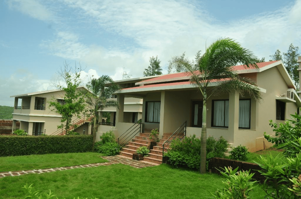Nakshatra Beach Resort Ganpatipule | Flat 8% off