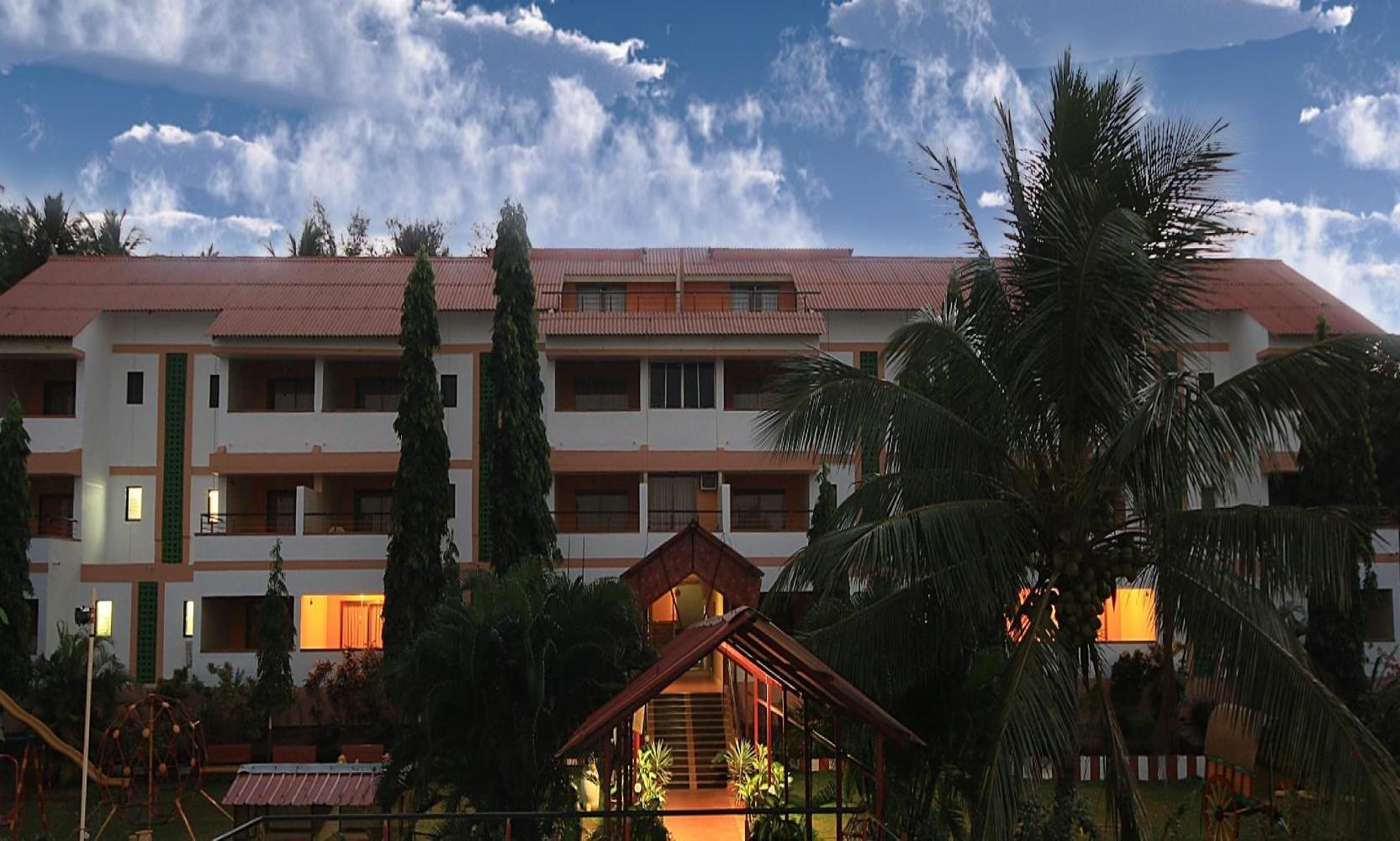 Abhishek Resort And Spa, Ganpatipule | Book @ Flat 40% Off