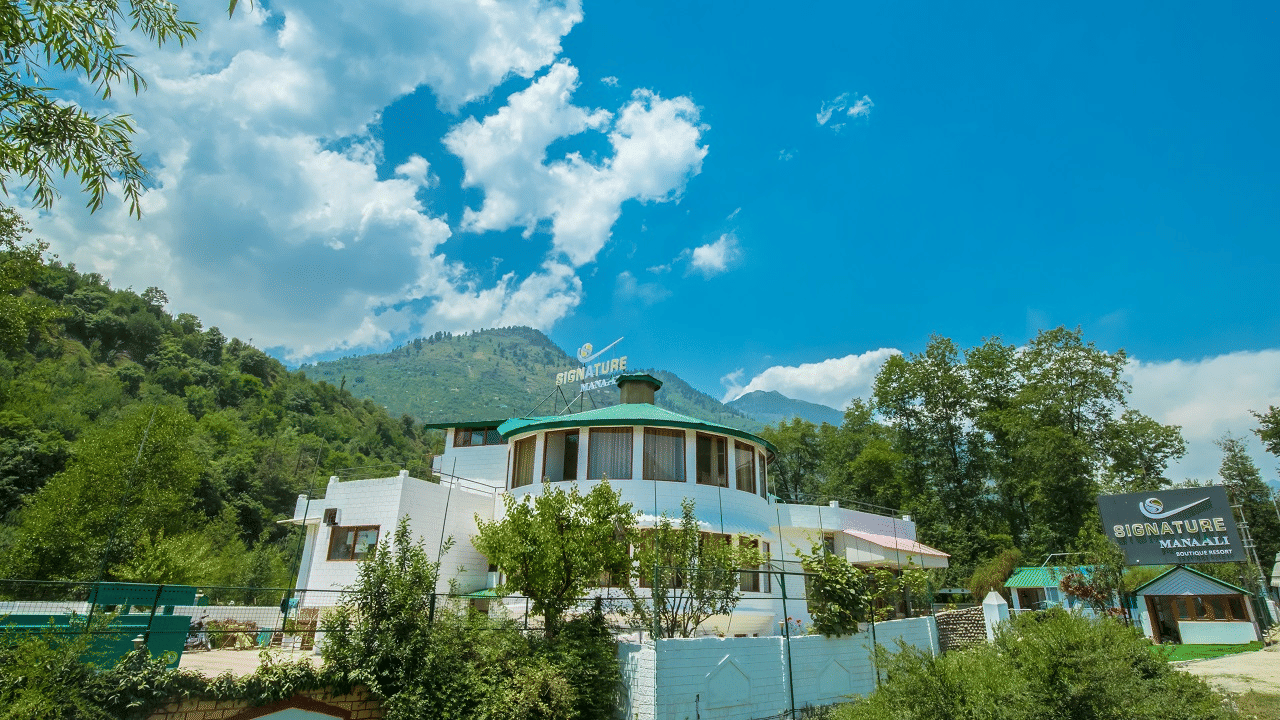 Signature Resort Stay, Manali with Sightseeing @ Flat 46% off