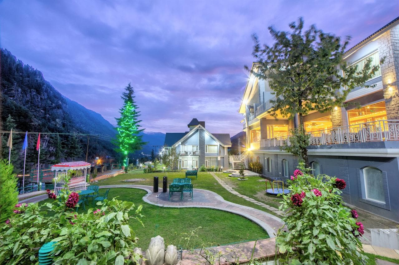 The Highland Park, Manali | Book Online @ Flat 44% off
