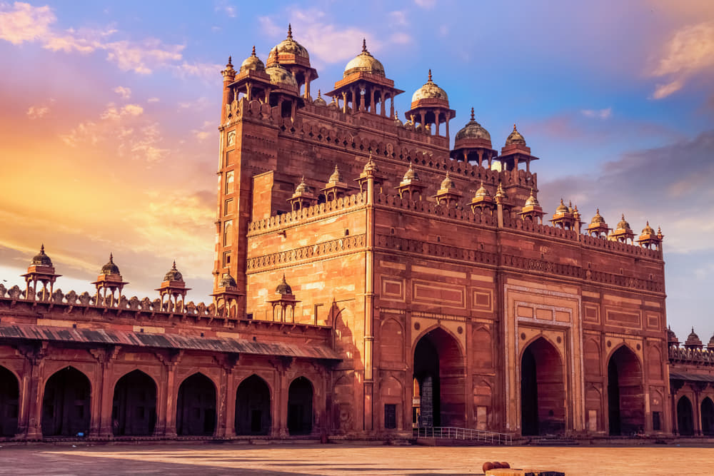 Delhi Agra Tour Package by Bus 2023 | Flat 20% off
