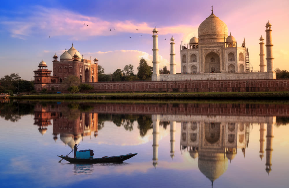 Delhi to Agra One Day Tour Package 2023 | Flat 12% off