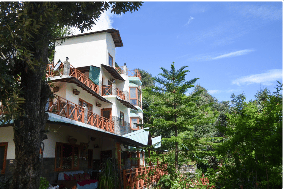 Kumaoni Hills Earth Homestay in Bhimtal | Staycation