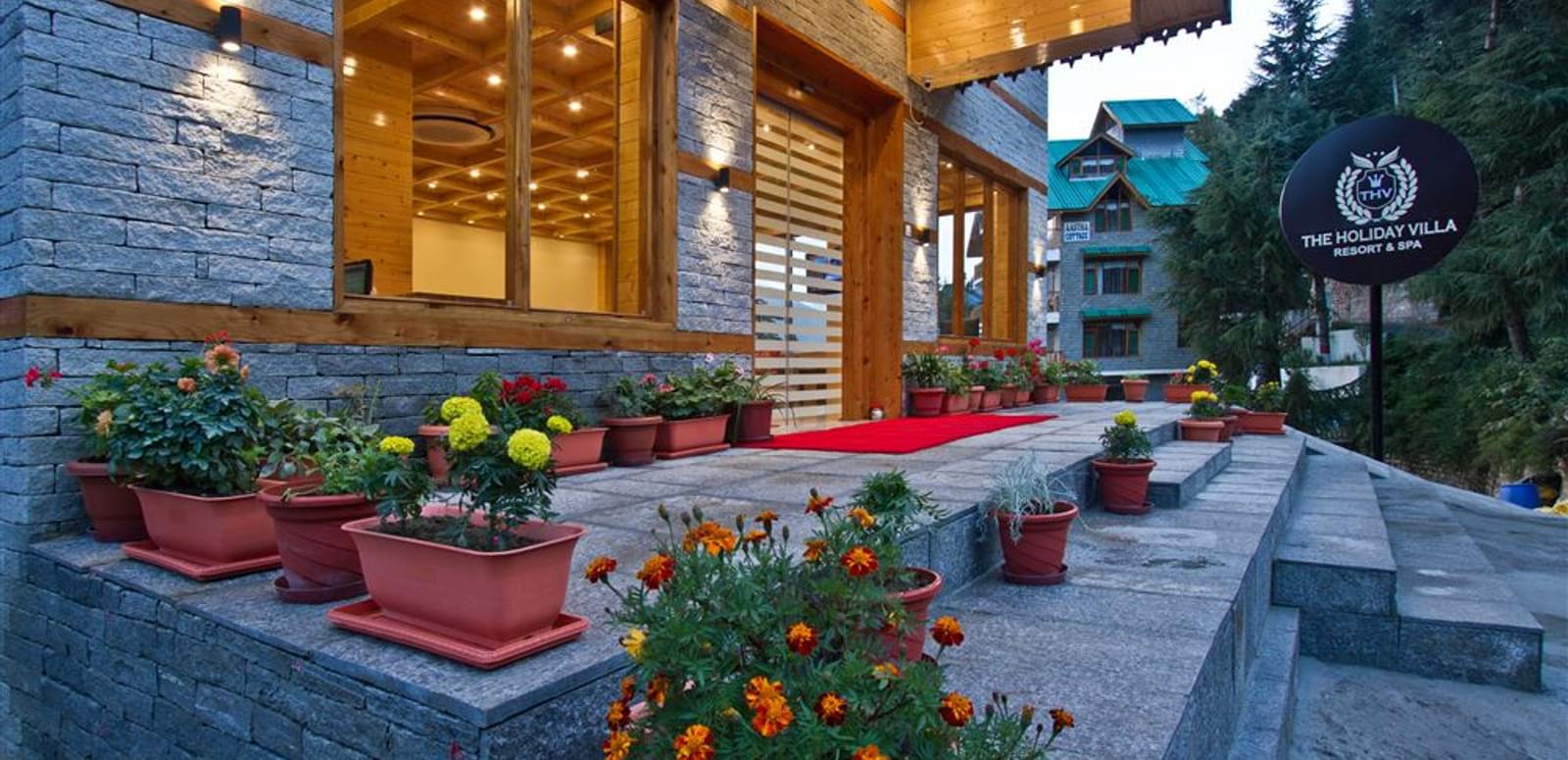 The Holiday Villa Resort And Spa, Manali | Book @ Flat 50% Off