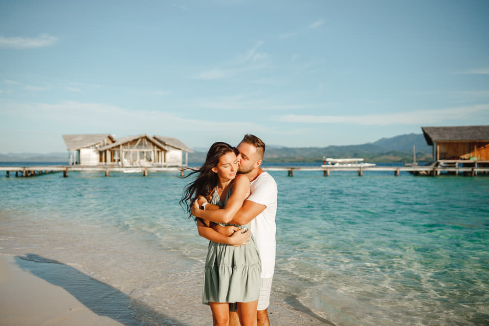 Cheap Maldives Honeymoon Package 2022 | Flat 20% off