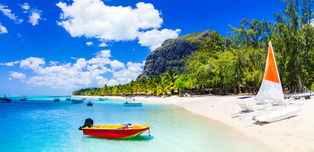 Mauritius Tour Package from Mumbai 2022 | Flat 20% off