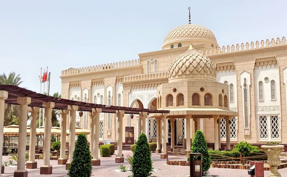 Dubai City Tour with Indian Dinner | Book @ Flat 11% off