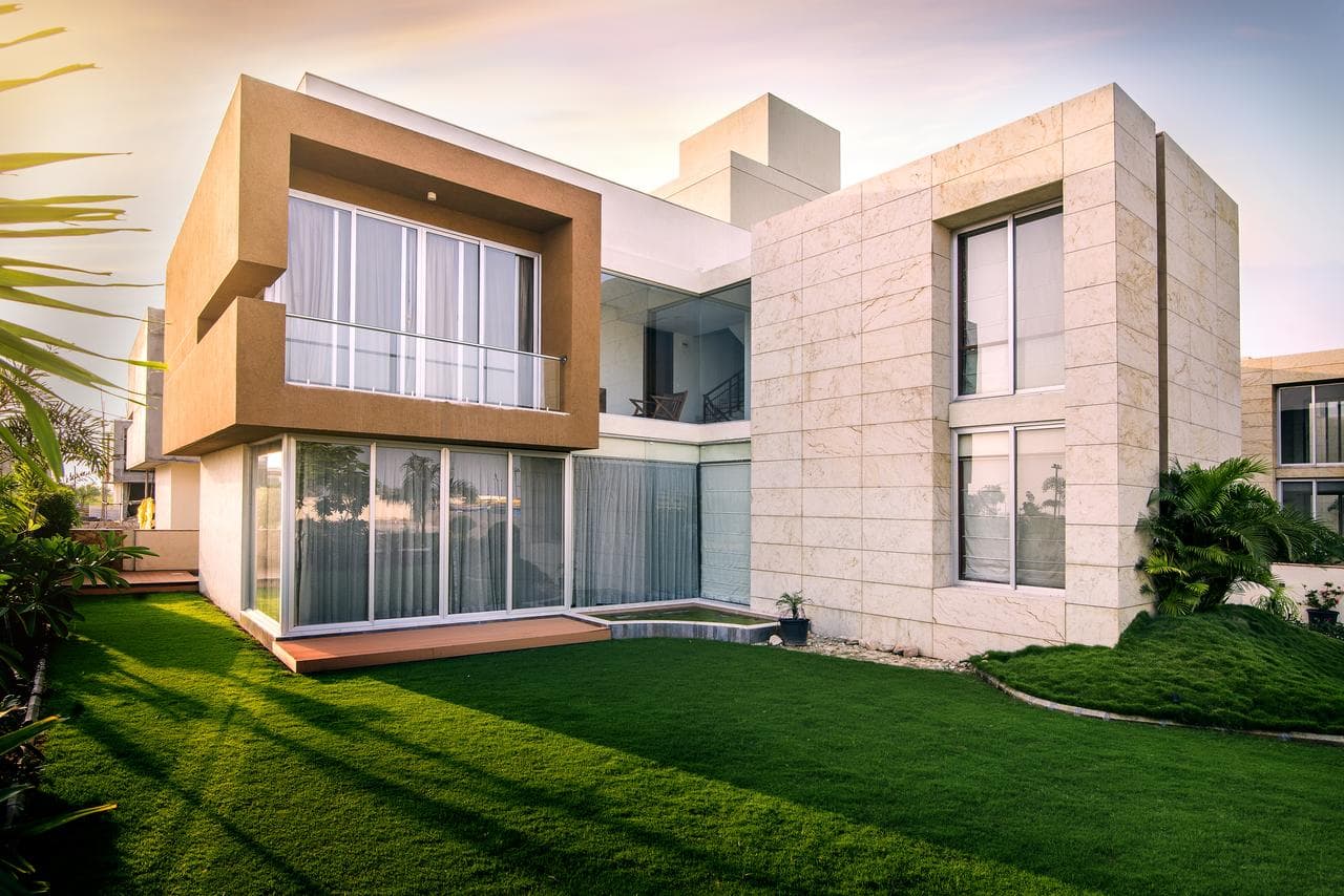 Luxury Villa in Batha, Surat @ 28% off