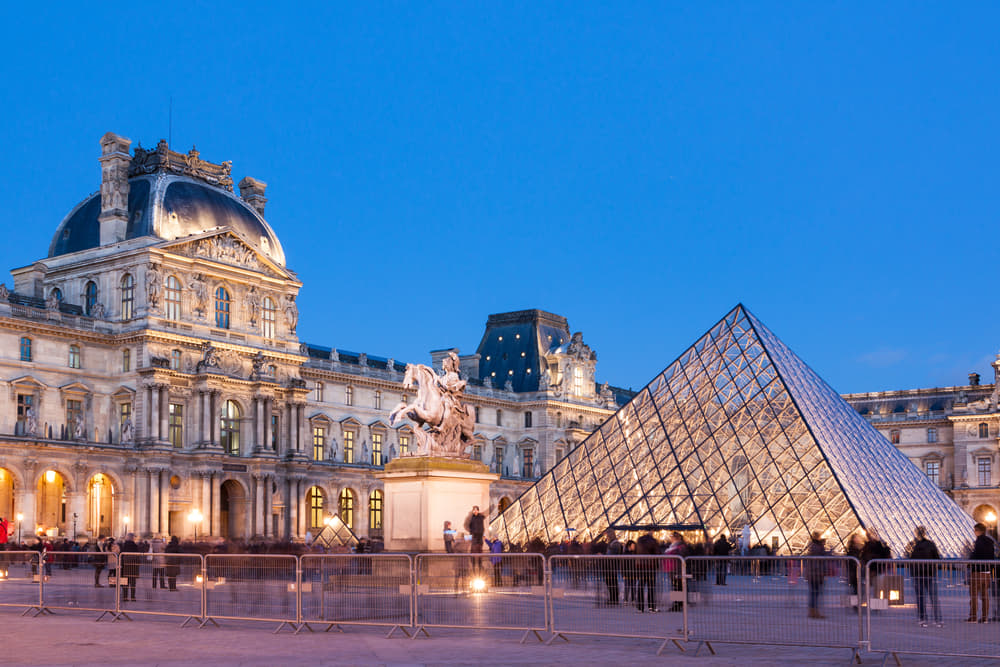 Paris Tour Package from India 2022 | Flat 15% off