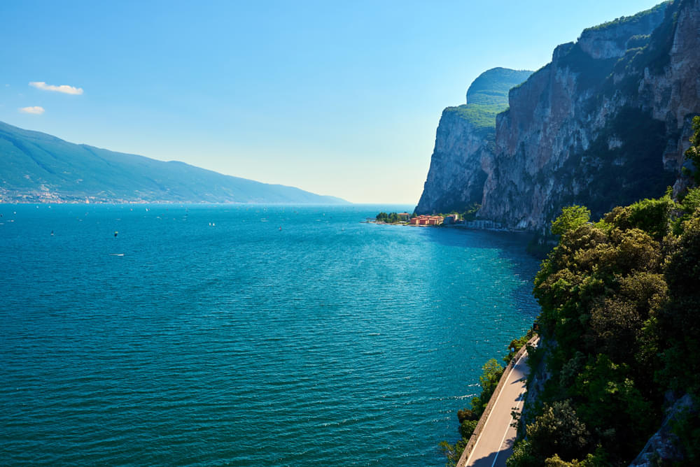 25 International Tour Packages From Ahmedabad: Get Best Deals 