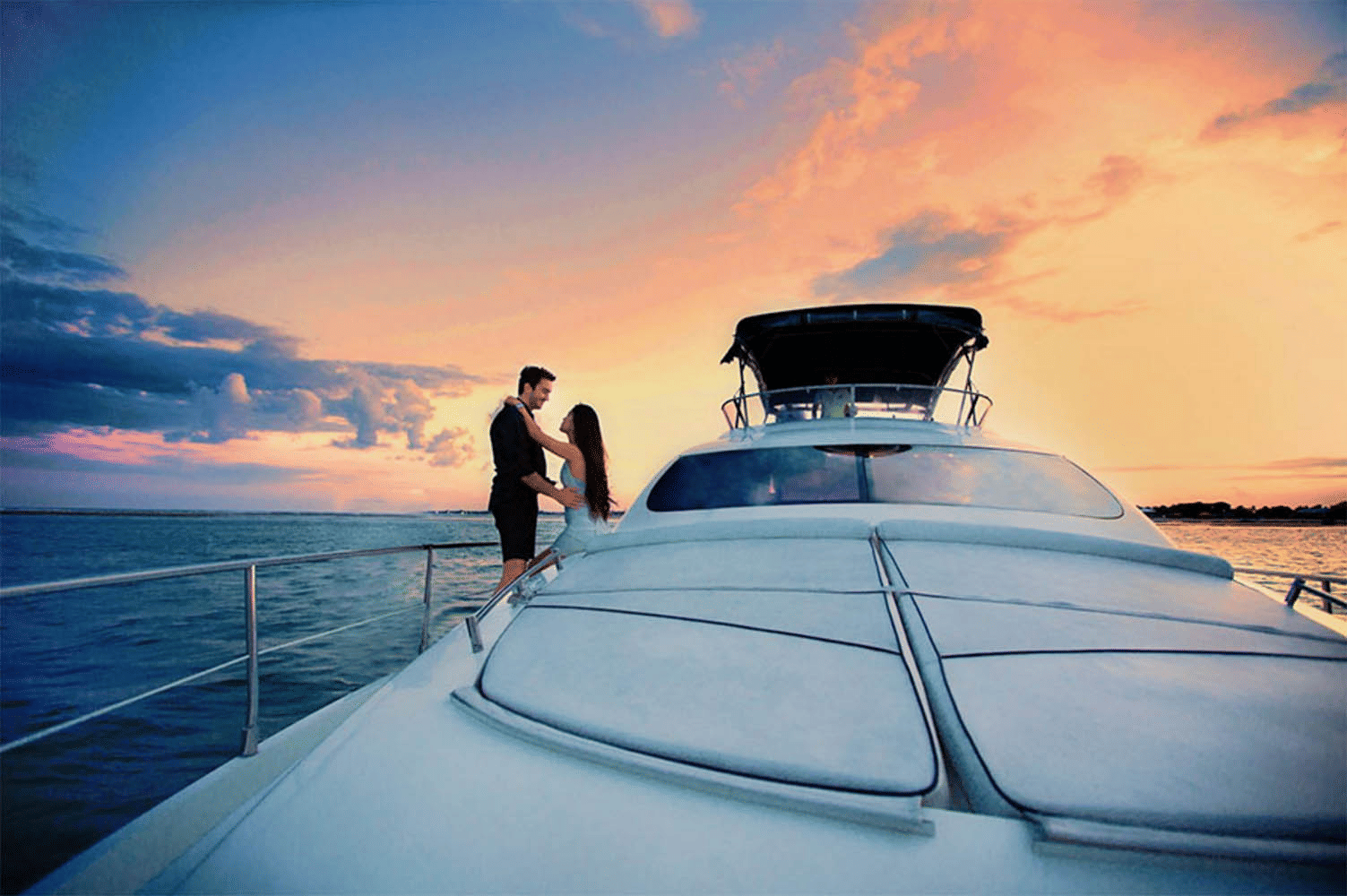 Exclusive Romantic Dinner Cruise in Mumbai