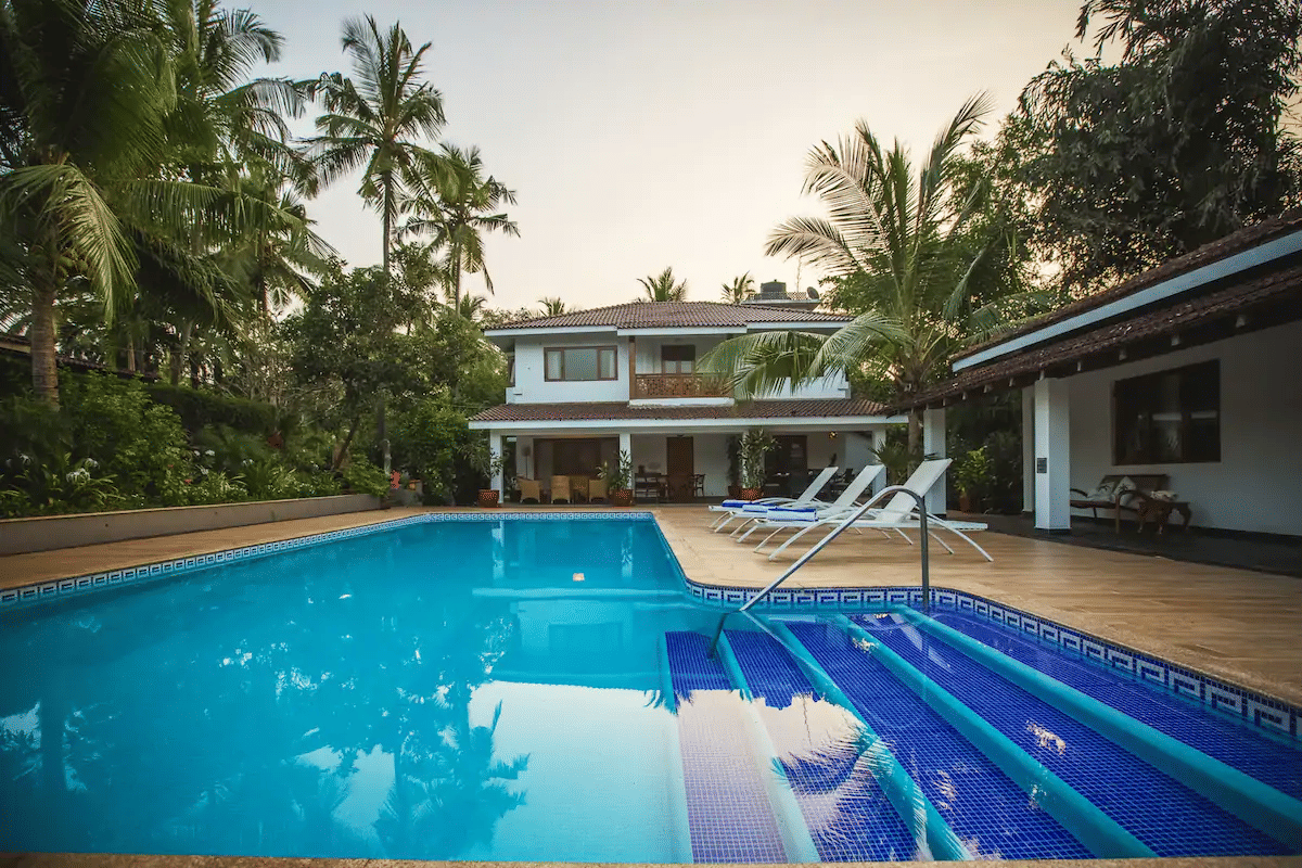 A Luxurious Bungalow with Private Pool at Candolim, Goa