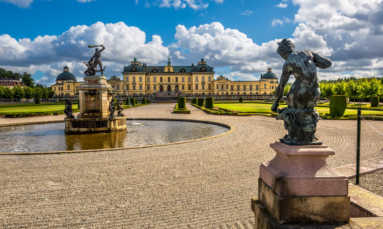 Take a Tour Of The Drottningholm Palace