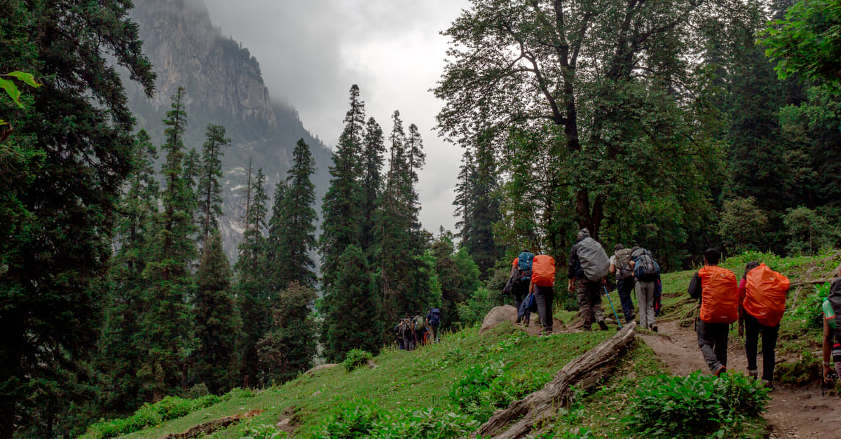 15 Treks in Himachal For Beginners: Book & Get Upto 30% Off